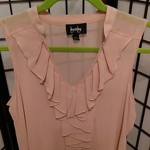 EUC M by&by Sheer Pink High Low Top